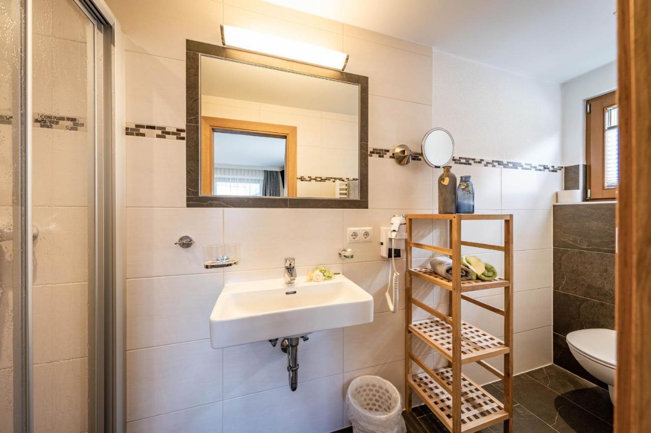 Haus Hochland Hotell Tux Eksteriør bilde