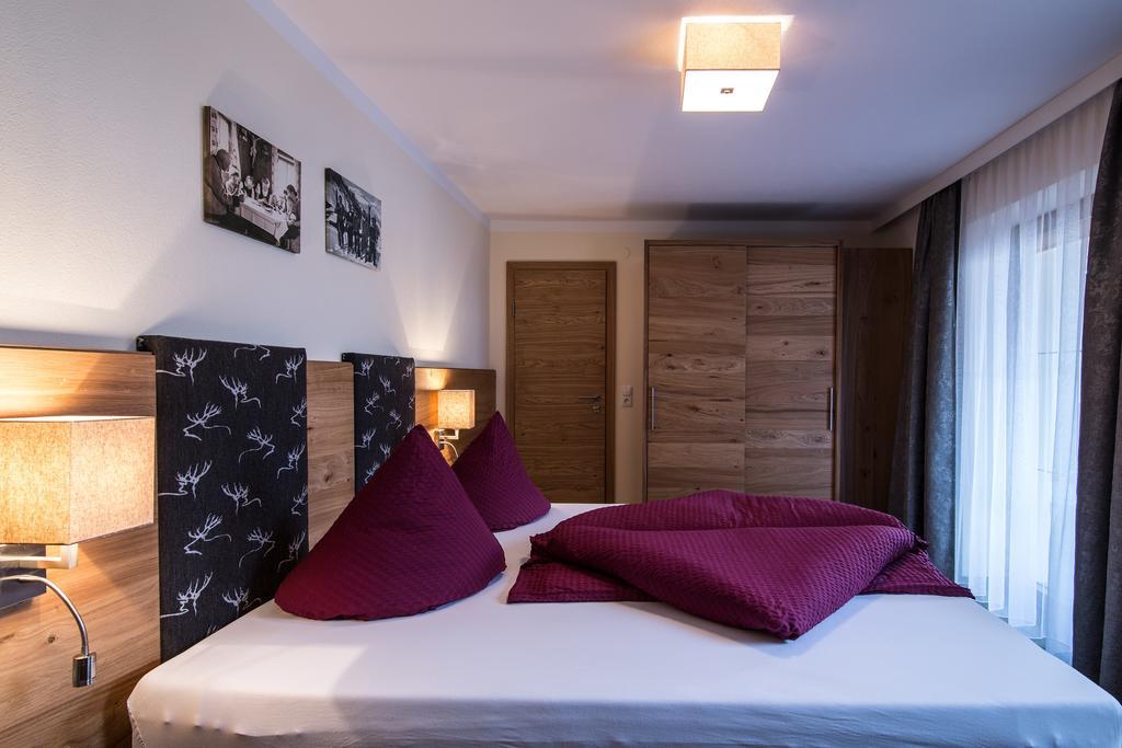 Haus Hochland Hotell Tux Eksteriør bilde