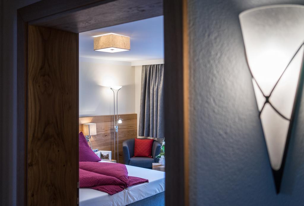 Haus Hochland Hotell Tux Eksteriør bilde