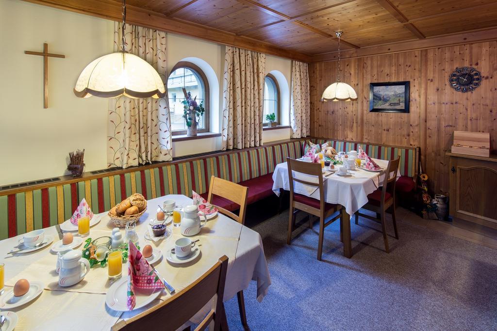 Haus Hochland Hotell Tux Eksteriør bilde